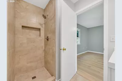 1362 Olney Ave, Astoria, OR 97103 - Photo 33