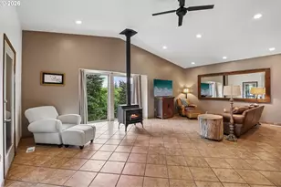 873 Mountain View Rd, Kalama, WA 98625 - Photo 9