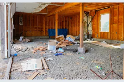 815 E Ave, Powers, OR 97466 - Photo 31