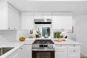 2846 SW Faith Ct, Troutdale, OR 97060 - Photo 29