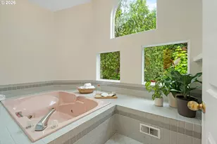 431 SW Colony Dr, Portland, OR 97219 - Photo 29
