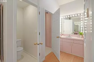 431 SW Colony Dr, Portland, OR 97219 - Photo 19