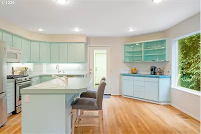 431 SW Colony Dr, Portland, OR 97219 - Photo 9