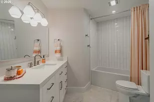 431 SW Colony Dr, Portland, OR 97219 - Photo 21