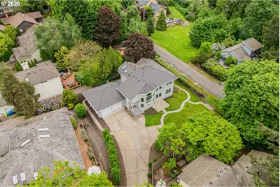 431 SW Colony Dr, Portland, OR 97219 - Photo 37