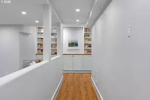 431 SW Colony Dr, Portland, OR 97219 - Photo 11