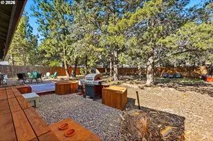 823 SE Polaris Ct, Bend, OR 97702 - Photo 25
