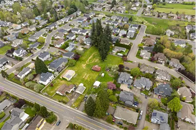 11885 SE Summers Ln, Clackamas, OR 97015 - Photo 7