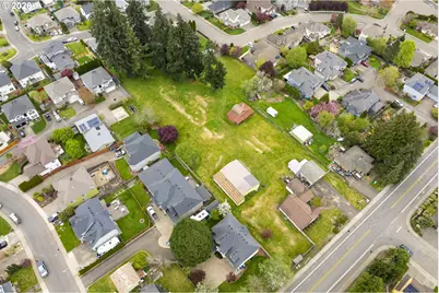 11885 SE Summers Ln, Clackamas, OR 97015 - Photo 13