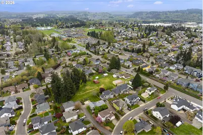 11885 SE Summers Ln, Clackamas, OR 97015 - Photo 17