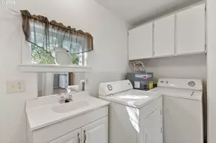 909 Johnson St, Oregon City, OR 97045 - Photo 17