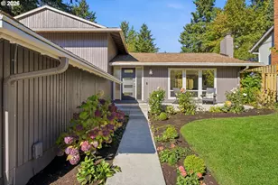 21 Touchstone, Lake Oswego, OR 97035 - Photo 3