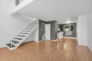 839 SW Broadway Dr, Portland, OR 97201 - Photo 9