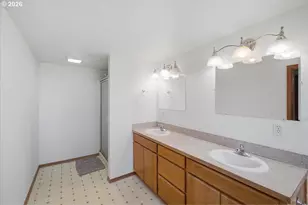 33120 S Meridian Rd, Woodburn, OR 97071 - Photo 23