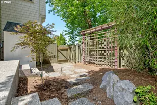 5406 SW Taylors Ferry Rd, Portland, OR 97219 - Photo 31