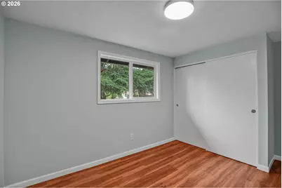 13137 SE Francis St, Portland, OR 97236 - Photo 9