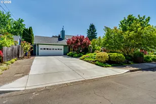 393 Sunshine Acres Dr, Eugene, OR 97401 - Photo 3