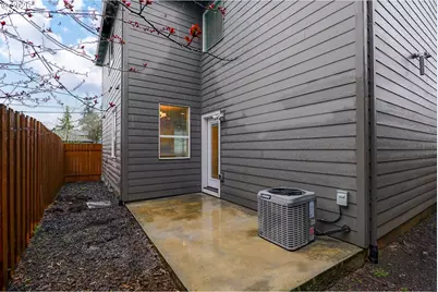 8209 SE 69th Ave, Portland, OR 97206 - Photo 21