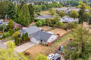2080 SE Currin Ln, Hillsboro, OR 97123 - Photo 25
