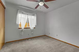 2080 SE Currin Ln, Hillsboro, OR 97123 - Photo 19