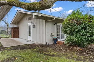 2132 W 14th Ct, Eugene, OR 97402 - Photo 25