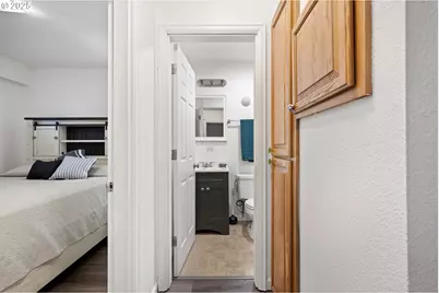 2132 W 14th Ct, Eugene, OR 97402 - Photo 19