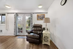 2132 W 14th Ct, Eugene, OR 97402 - Photo 5