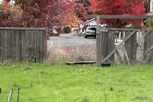 804 W N St, Springfield, OR 97477 - Photo 3