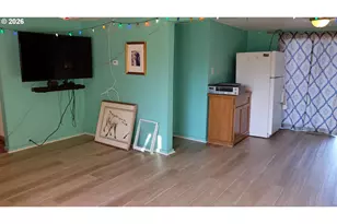 804 W N St, Springfield, OR 97477 - Photo 7
