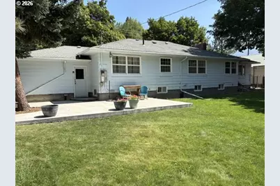 403 S Canyon Blvd, John Day, OR 97845 - Photo 1