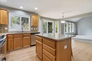 10788 SW Oriole Cir, Beaverton, OR 97007 - Photo 15
