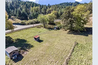 239 Indian Creek Dr, Oakland, OR 97462 - Photo 21