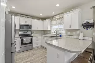 1826 Island Dr, Longview, WA 98632 - Photo 9