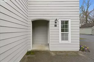 8445 SW Curry Dr, Wilsonville, OR 97070 - Photo 3