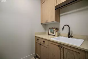 7541 Lennox Ln NE, Keizer, OR 97303 - Photo 11