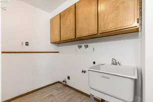 14812 NE Rose Pkwy, Portland, OR 97230 - Photo 27