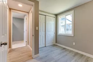 310 19th St, Springfield, OR 97477 - Photo 19