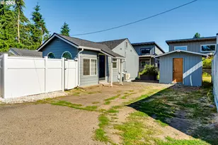 310 19th St, Springfield, OR 97477 - Photo 1