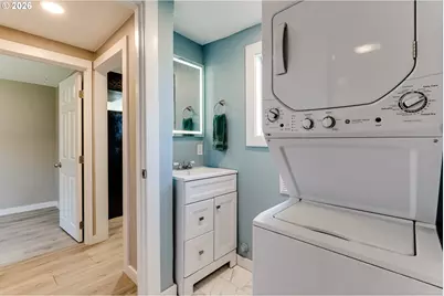 310 19th St, Springfield, OR 97477 - Photo 21