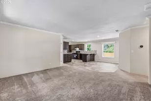 101 Sir Lancelot Dr, Castle Rock, WA 98611 - Photo 7