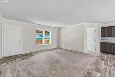 101 Sir Lancelot Dr, Castle Rock, WA 98611 - Photo 9