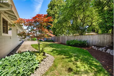 1810 NE 155th Ave, Portland, OR 97230 - Photo 17