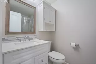 1810 NE 155th Ave, Portland, OR 97230 - Photo 33
