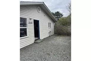 316 N Hwy 101, Rockaway Beach, OR 97136 - Photo 9