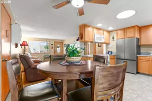 2247 Oregon Ct, Woodburn, OR 97071 - Photo 17