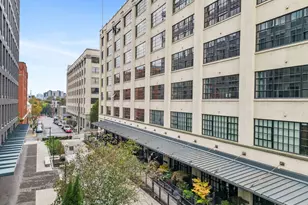 1400 NW Irving St, Portland, OR 97209 - Photo 39