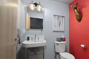 1400 NW Irving St, Portland, OR 97209 - Photo 31