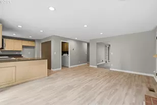 8111 NE 27th St, Vancouver, WA 98662 - Photo 13