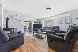 549 N Marple St, Coos Bay, OR 97420 - Photo 11