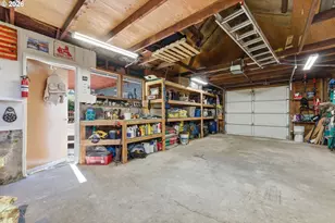 549 N Marple St, Coos Bay, OR 97420 - Photo 9